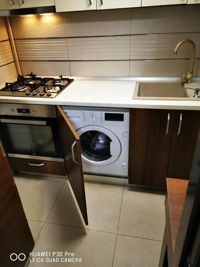 Inchiriez Garsoniera In Regim Hotelier Berceni-Sun Plaza بوخارست 0*,